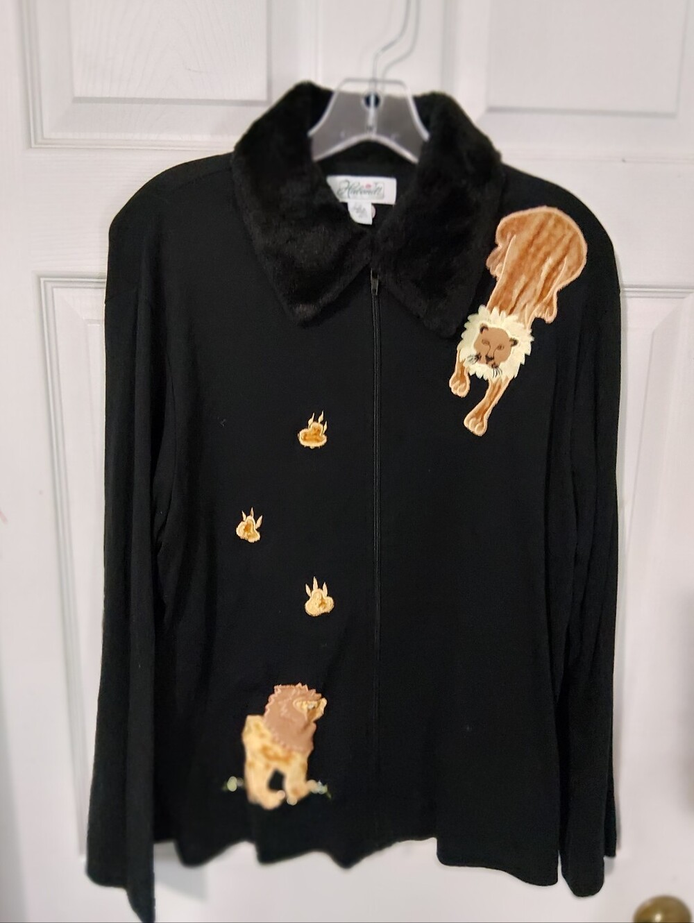 Haband Black Jacket With Embroidred Lion